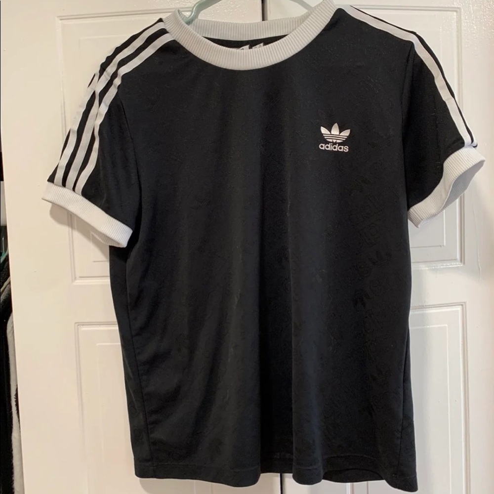 Adidas 3 stripe t shirt with logo imprint, size L